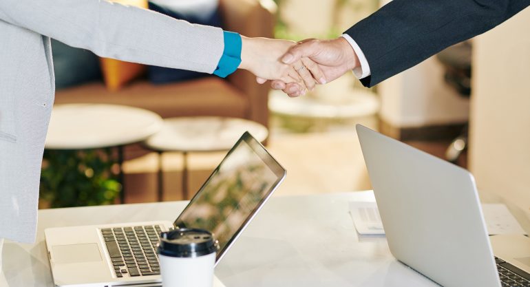 خدمات تأسيس و تسجيل الشركات